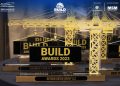 BUILD Awards 2023 цомын цуглуулга нь товруу барьсан барилгын тогоруу шиг харагдахаар бүтээгдсэн. Уг бичвэрт "STEPEE ARENA 2023.04.19-21", "BUILD Mongolia 2023", "Organizer MONGOLIA 2023", "Алтан ивээн тэтгэгч MSM Industrial" зэрэг багтсан. Бизнесийн ололт амжилт, салбарын шилдэг компанийг тэмдэглэж байна. - Business.MN